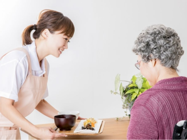 介護スタッフ（日常生活の援助・介護）