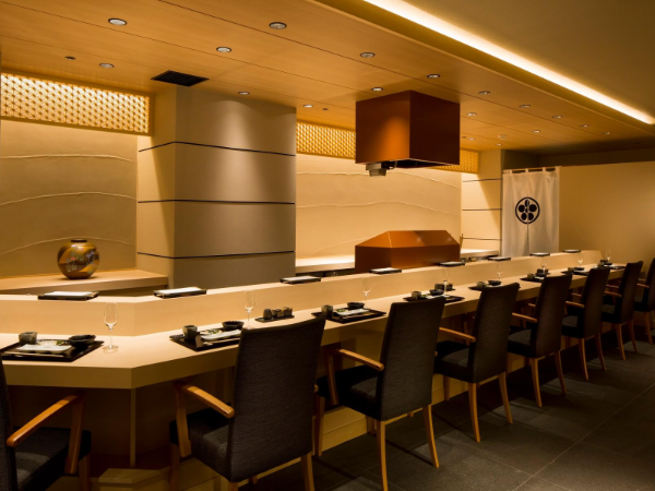 日本料理「中津川」