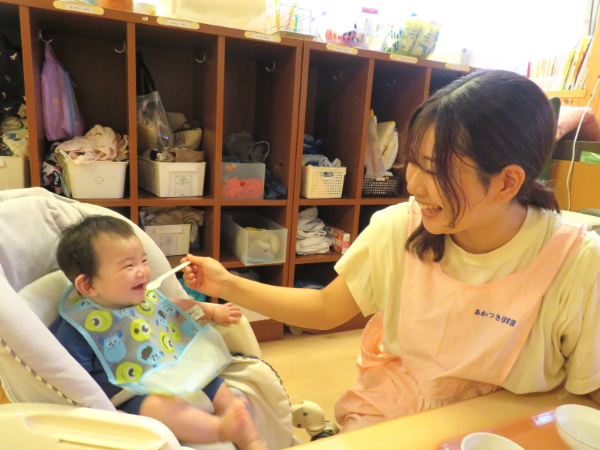 【正職員】幼保連携型認定こども園「あかつき保育園」の保育教諭 ★賞与5.2ヶ月分 ★残業ほぼなし(月平均1時間前後) ★1週間休み取得可 ★おいしい給食の食事補助・家賃補助あり