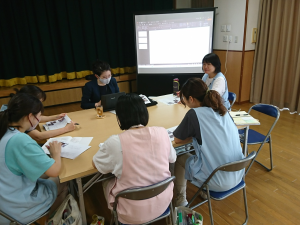 わからないことがあったら周りの先輩に
すぐ相談できる環境です◎