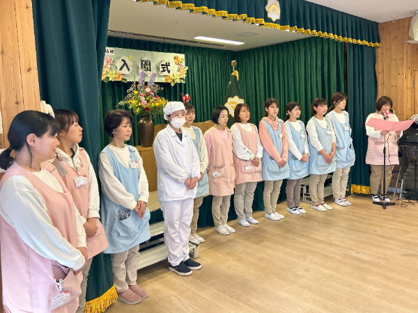 わからないことがあったら周りの先輩に
すぐ相談できる環境です◎