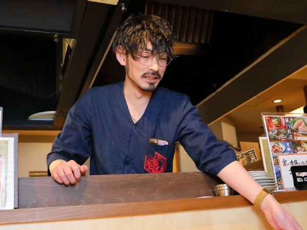 【正社員/副店長候補：海鮮居酒屋てっちゃん　すすきの南7条店】1月13日ニューオープン！≪月8休でお休みしっかり≫経験者大歓迎◎キャリアアップも可能！月給27万～/賞与・インセン・幸せ一時金など手当多数◎I・Uターンの引っ越し金もあり！