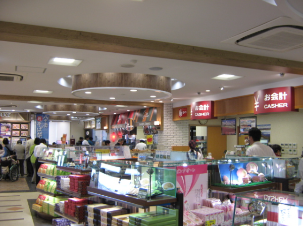 PA食堂でのキッチン作業・接客です。
調理補助・盛付・注文受・商品お渡しです