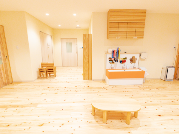 【東京都墨田区／東向島駅徒歩5分／定員70名】年間休日126日／借り上げ社宅あり／あたたかい家庭のような園♬