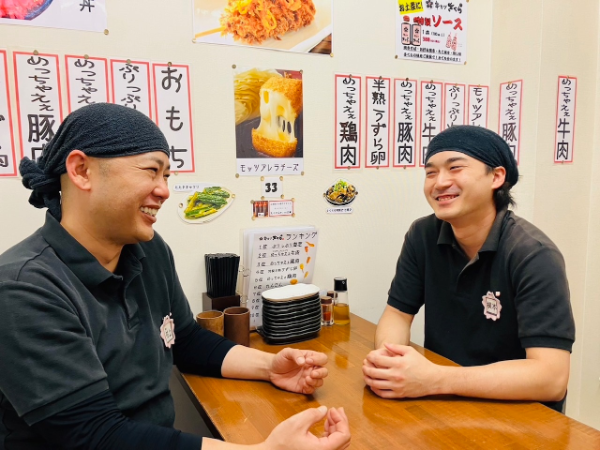 休日数が選べる!月8日休で月給35万円~★もっと豊かな人生につながる、確かな理由があります。大阪・難波で14年!グルメサイトでも高評価の繁盛店◎最大7連休可