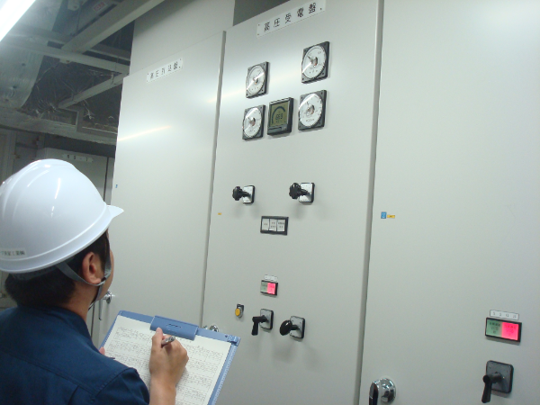 本社【正社員/設備管理の常駐担当者】香川県高松市の現場勤務 ◆交通費支給 ◆子育て支援制度あり ◆残業ほぼなしのホワイト現場