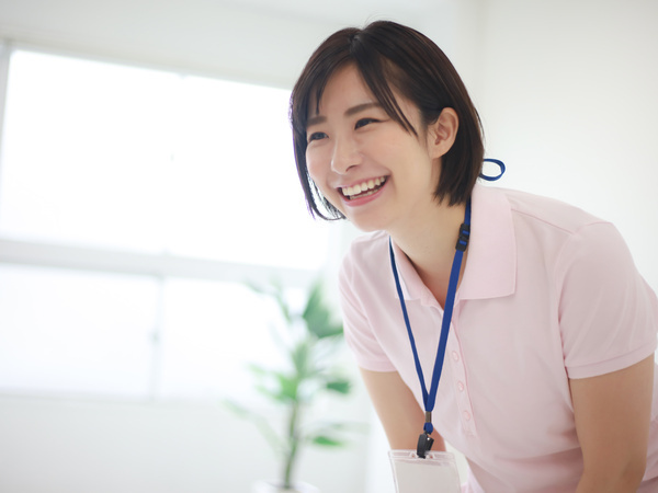 ✅【定時退社可】介護士募集！経験者優遇◎ケアプランに基づいた介助業務♪