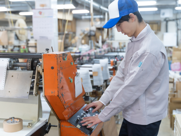 【西区】　機械オペレーター　★作業手順を覚えたら自分ペースで働ける環境です！