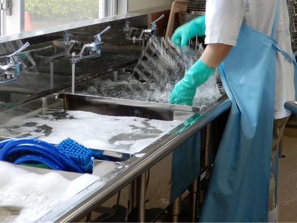 鳴沢村＜2026.12月まで！短時間！シニア層大歓迎♪＞レストランの洗い場【AE4000】