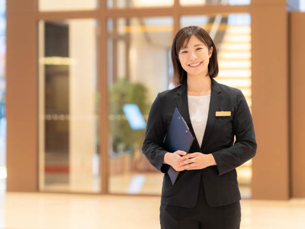 鳴沢村＜2026.12月まで！午前のみ・午後のみの時間帯選べる＞ゴルフ場のフロント【AE3998】