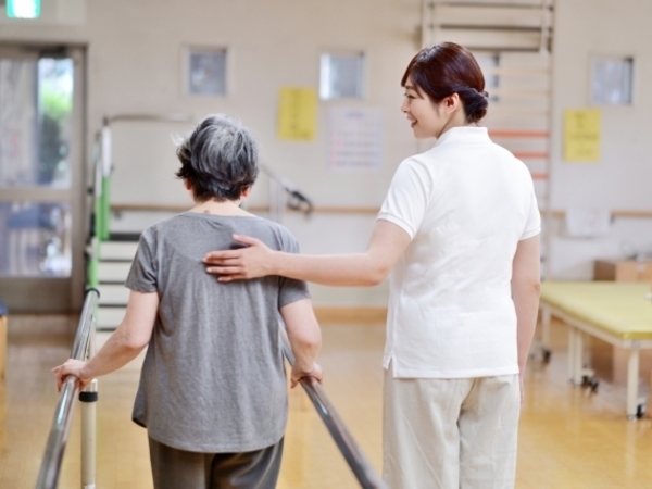 理学療法士(PT)/常勤/東京天使病院 他