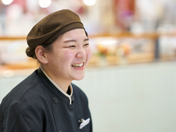 【パート・アルバイト/販売スタッフ:もりもと 恵み野店】接客・販売の経験のない方も歓迎!週2日~気軽に働けます◎主婦(主夫)・学生さん歓迎!誕生月にはケーキプレゼント/お得な社割あり◎