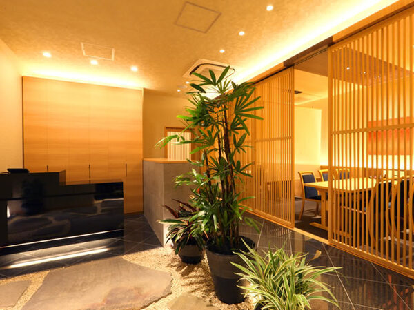 【紹介予定派遣/神田・三越前/大企業福利厚生施設/日本料理店の調理スタッフ】