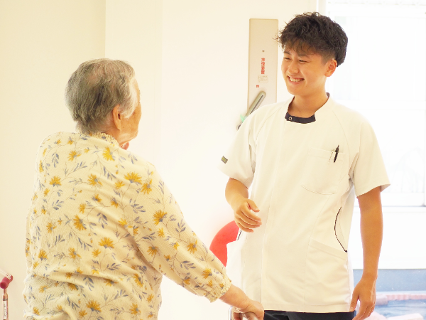 【入所リハビリ】1日の業務の流れについて