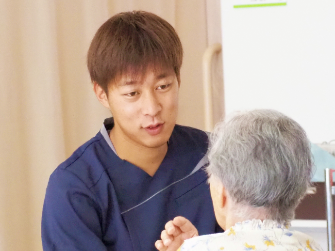 『職員インタビュー ~介護職編~』YouTube動画配信中!!