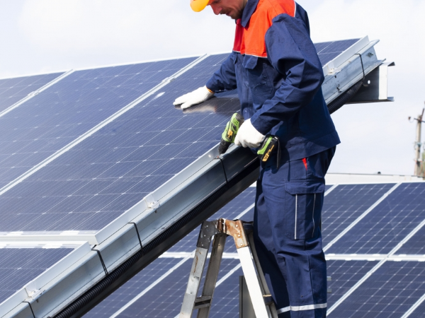 【土地仕入れ営業】個人オーナー向け（再エネ事業）★インセンティブ有◎完全週休二日制/年間休日120日以上