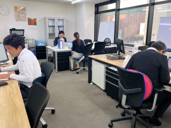 あなたの頑張りは、給与アップ、キャリアアップという形で評価します