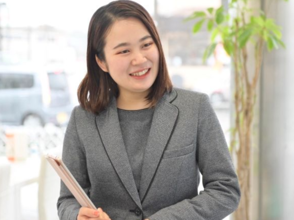 大人気求人／急募／創業７０年以上／安定した職／受付事務職／ノルマなし／週休二日制／２０代３０代活躍中／未経験歓迎／昇給・賞与あり／福利厚生充実