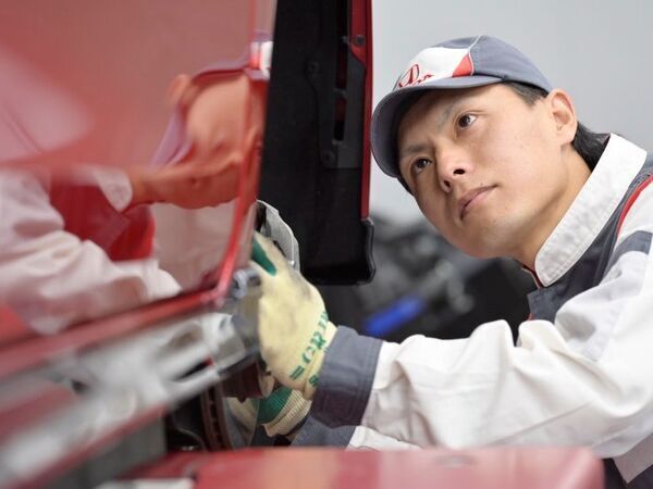 経験者優遇！年収400万円～700万円も目指せる！賞与 3.7か月分／完全週休2日(火水)／年休113日・残業月18h／資格手当多数／家族手当 あり／研修充実・県外転勤なし／車通勤可　Ｂ