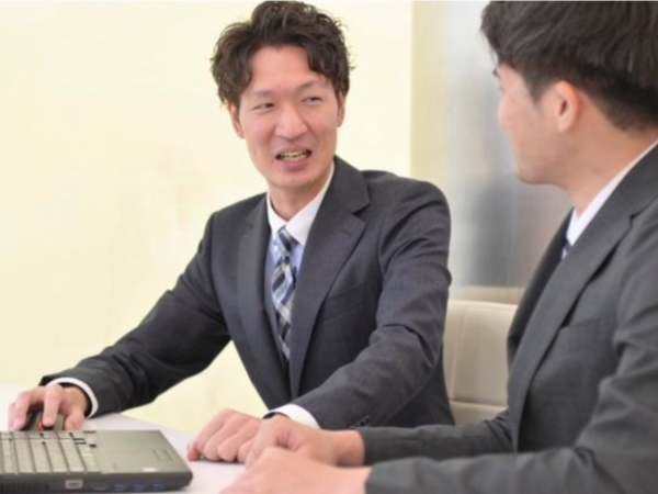 経験者優遇/年収400万円~1,000万円も目指せる!賞与 3.7か月分/新規開拓・ノルマなし/完全週休2日(火水)/有給時間単位可/営業車貸与 B