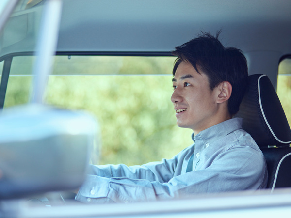 それぞれの暮らしを守れる働き方を。