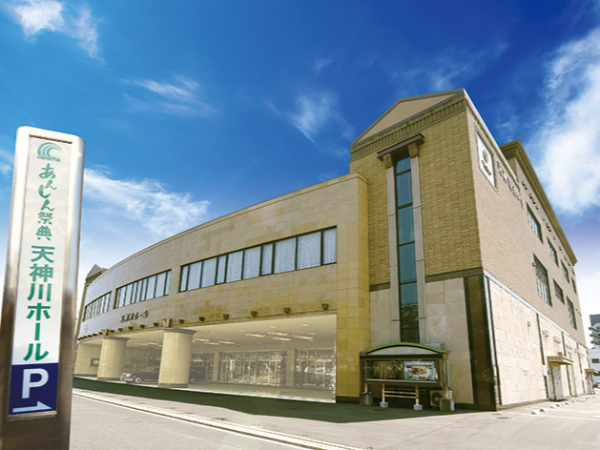 100を超えるセレマ式場で
葬儀セレモニーを提供しています。