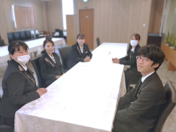 Q.職場の雰囲気はいかがですか？