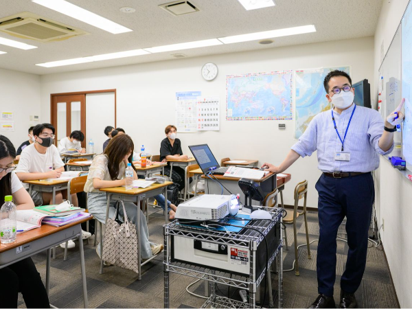 京進ランゲージアカデミー