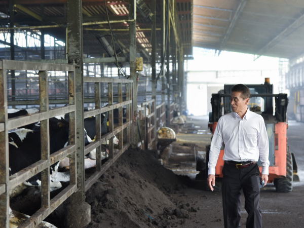 3頭の牛から近畿地方最大級のメガファームになれたわけ