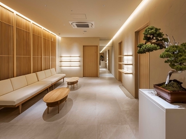 英語話せる方必見!経験ある方、高待遇◎美容未経験者OK・接客経験未経験OK!!