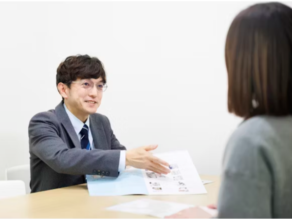 ◆ソーシャルワーカー◆年間休日120日/土日祝休み/子育中の方も歓迎/提携保育園あり/新札幌/夏季休暇/特別休暇/フレッシュアップ休暇/有給休暇/交通費支給/扶養手当/退職金制度/昇給賞与あり