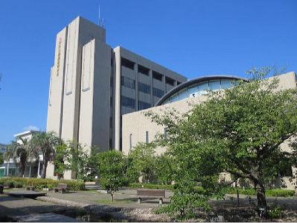 月収300,000円以上！日祝休み！看護師実務経験5年以上の方！近鉄「八戸ノ里」駅より徒歩15分の勤務地です。