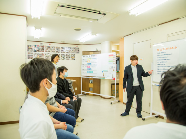 【児童指導員パート】平野駅徒歩1分「すたぁりっと平野」　◆週1日～OK◆高時給◆副業可◆持ち帰り業務なし◆小中高校生の個別訓練 放課後等デイサービス