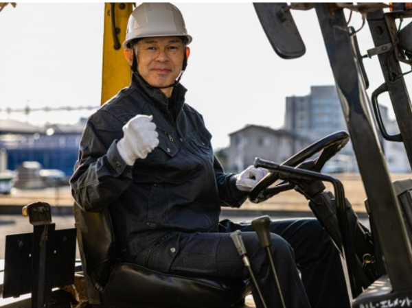 【高槻市】フォークリフト作業スタッフ募集｜レギュラー勤務で安定収入｜時給1550円｜週休2日制◎