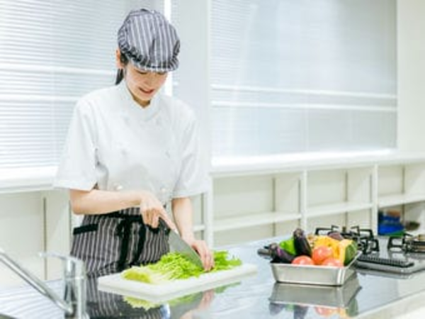 【車通勤OK】グループホームの調理補助