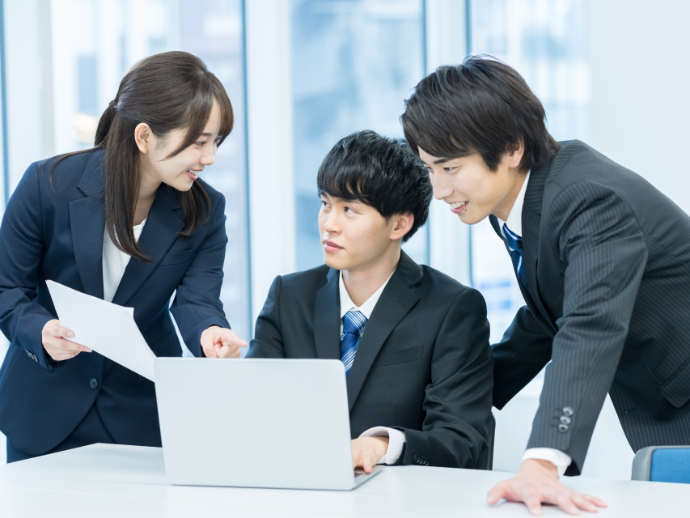 「話し上手じゃないと無理」は間違い。営業職に向いている人の本当の特徴