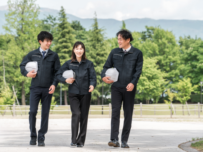 施工管理は体力仕事だけじゃない。向いている人の4タイプと仕事内容を未経験20代向けに整理
