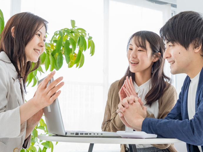 「未経験で営業職に転職したい20代へ。向いてるかより大事なこと」