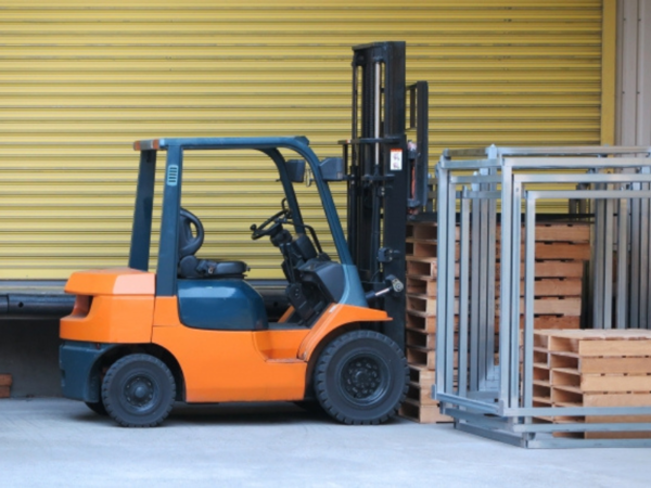 社内にある検査機械や製造機器のメンテナンス担当