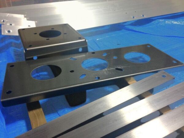 精密鈑金加工、組立加工、精密機械加工