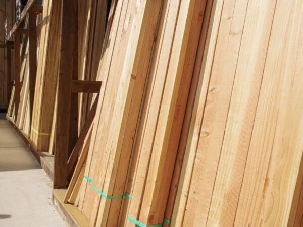 20代・30代・40代半ばの男性が活躍中の倉庫内作業です。



ライン作業なし！人気の倉庫内作業です。

難しい機械操作などもなく、シンプル作業なので未経験でも始めやすい！