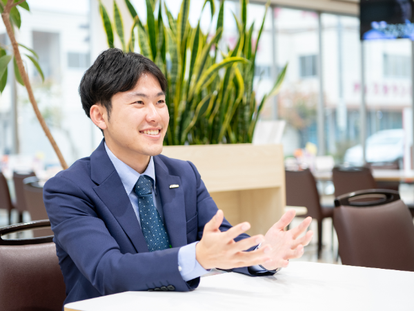 Hondaの正規ディーラーの営業職