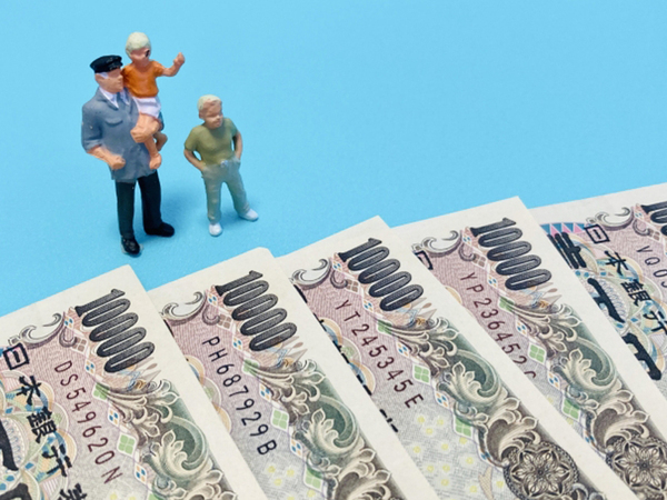 \独自の大型積立金制度/