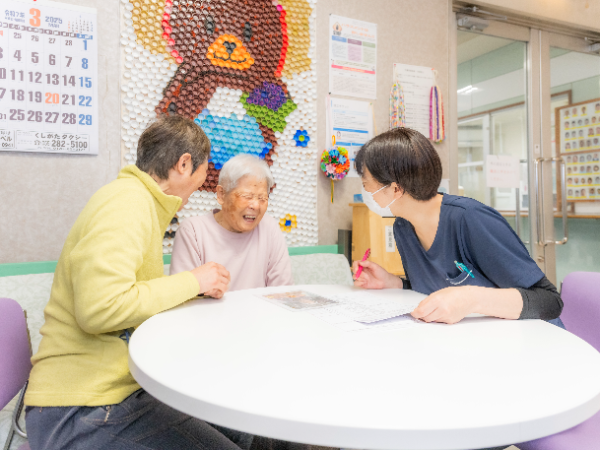 多職種連携で安心のサポート体制！
チームで支える環境！