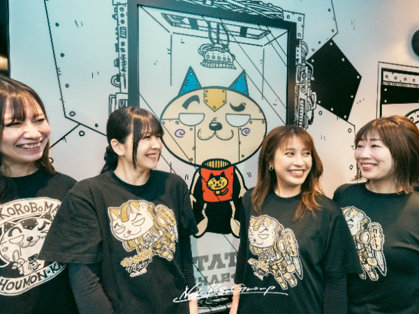 髪色・髪型自由！ 
ネイル・ピアスOK！