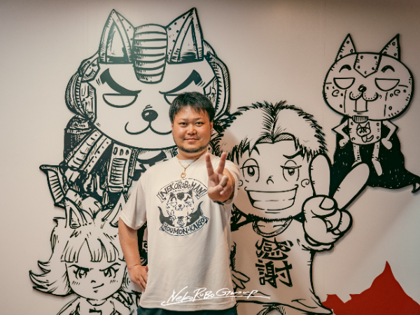 髪色・髪型自由！ 
ネイル・ピアスOK！