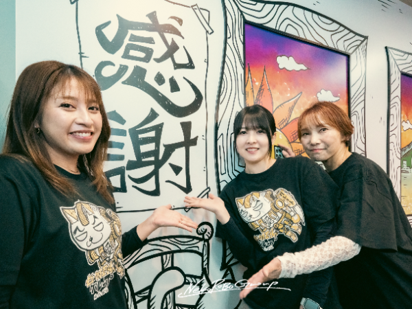 髪色・髪型自由!
ネイル・ピアスOK!