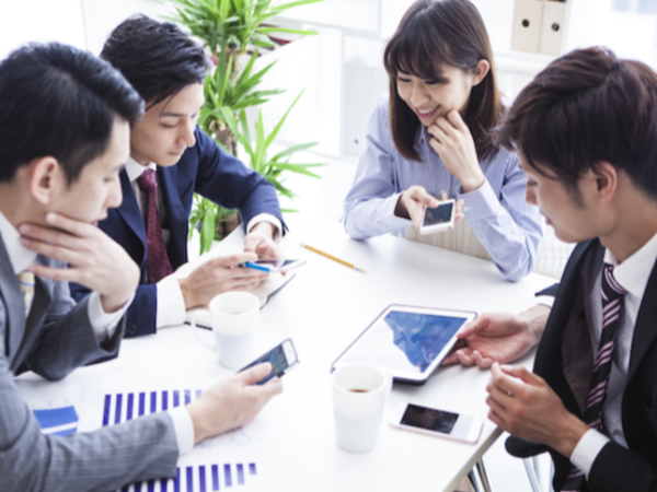 【企画営業】戦略の設計からチームマネジメントまで／ドラッグストア等の本部商談をリード／ブランドの成長を“売場”からつくる／土日祝休み_東京（渋谷）