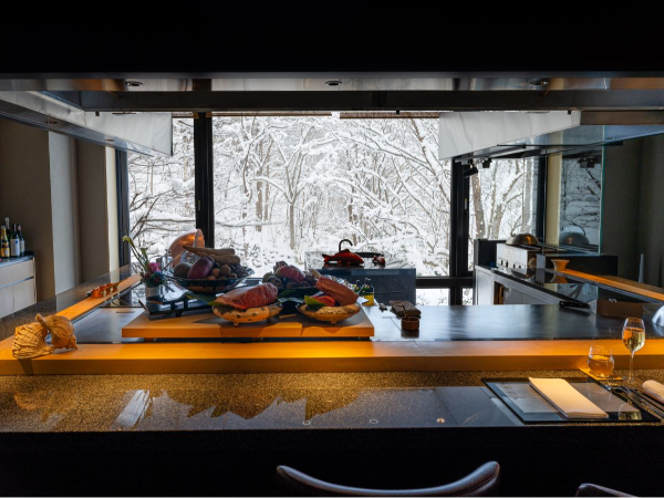 ホテル鉄板焼きでの調理