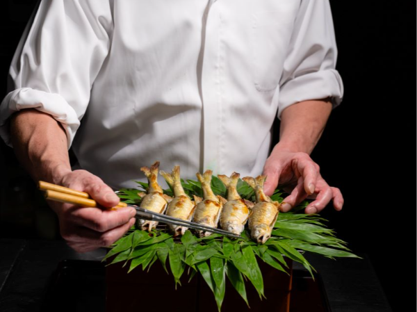 【正社員】ニセコのラグジュアリーホテルで働く調理スタッフ募集(和食調理経験者歓迎/寮完備)